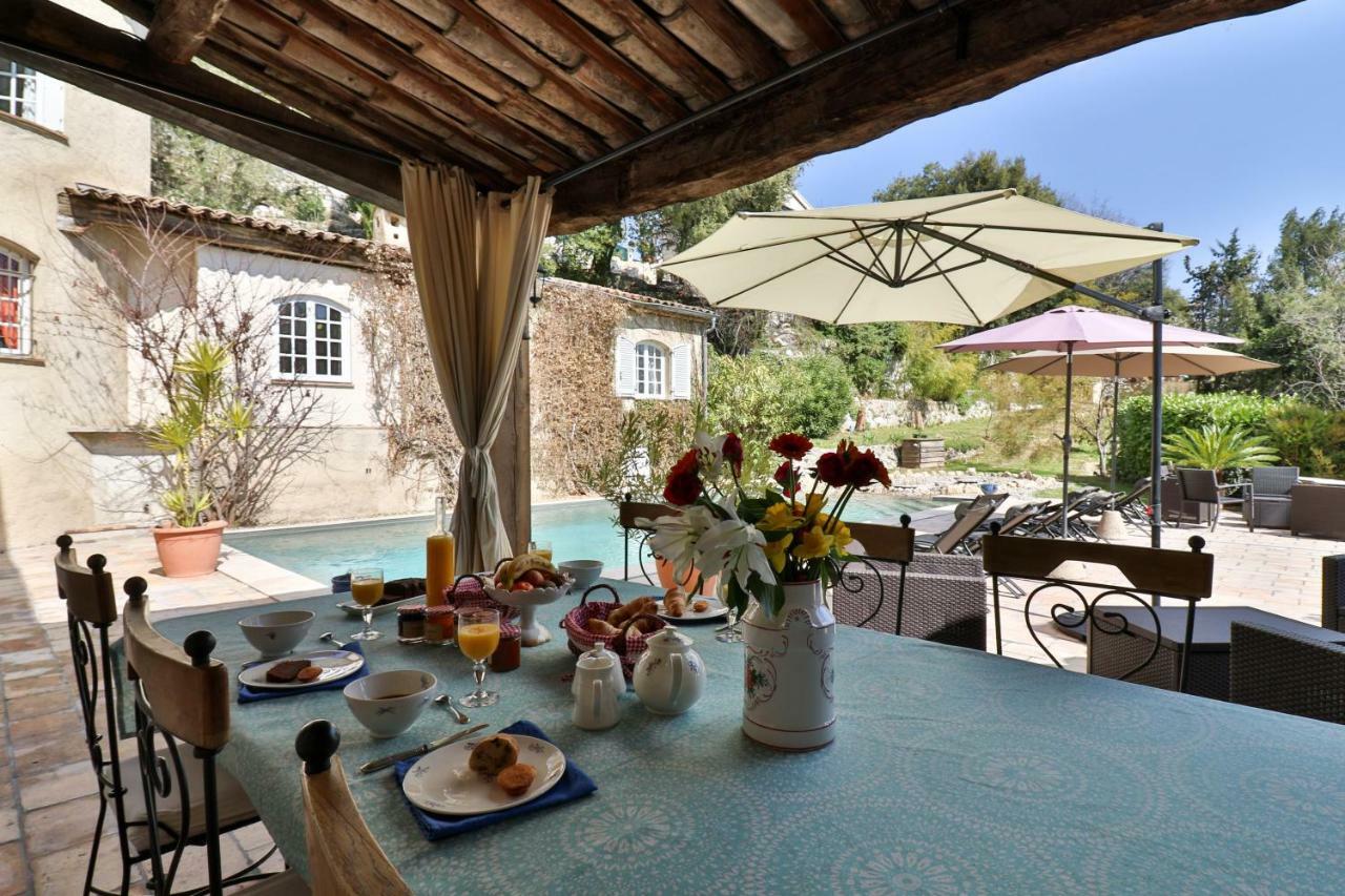 Le Mazet De Tourrettes Bed & Breakfast Екстериор снимка